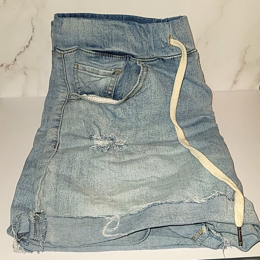 Distressed Light Wash Shorts